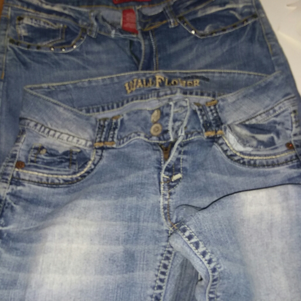Wallflower jeans